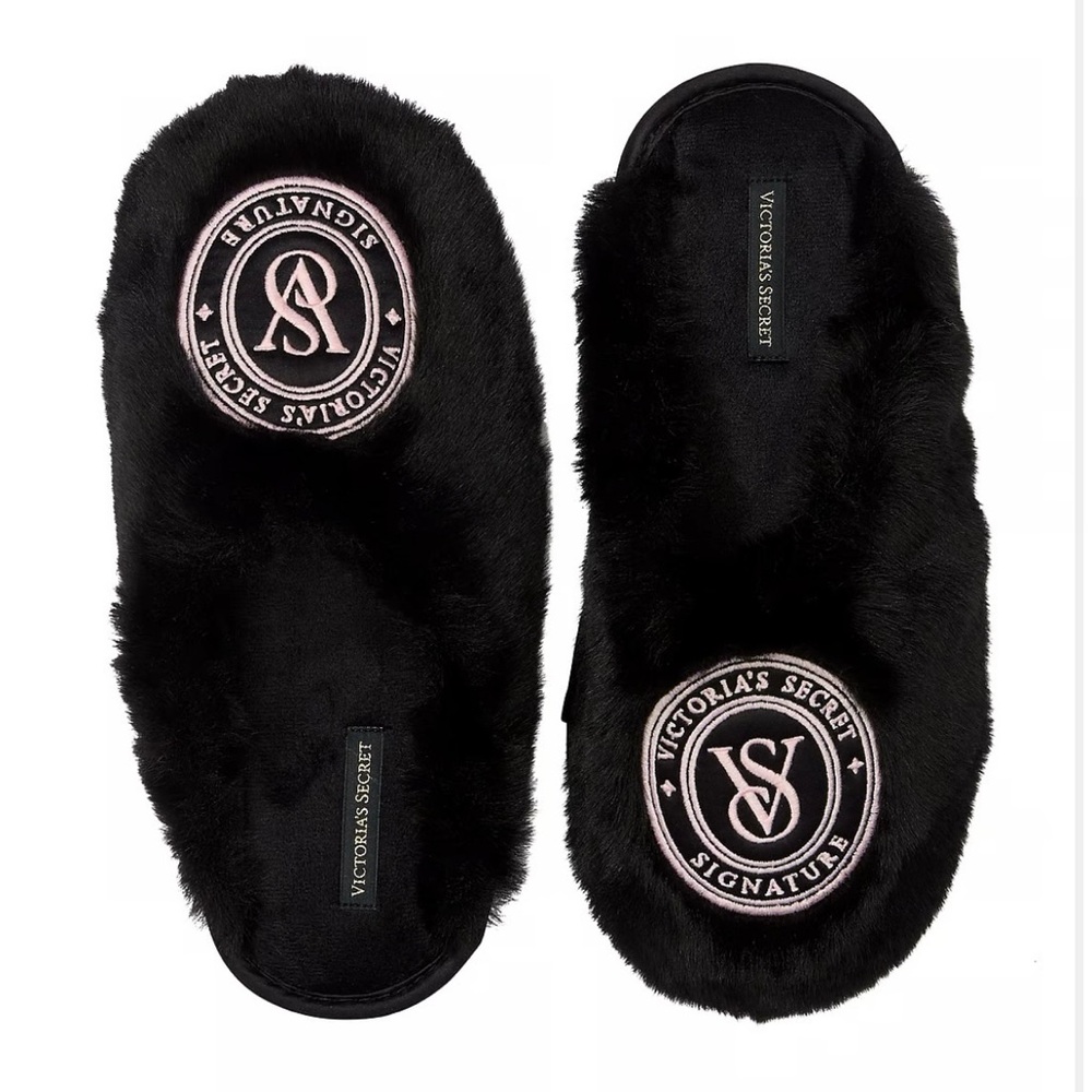 Victoria Secret Closed-Toe Faux Fur Slippers